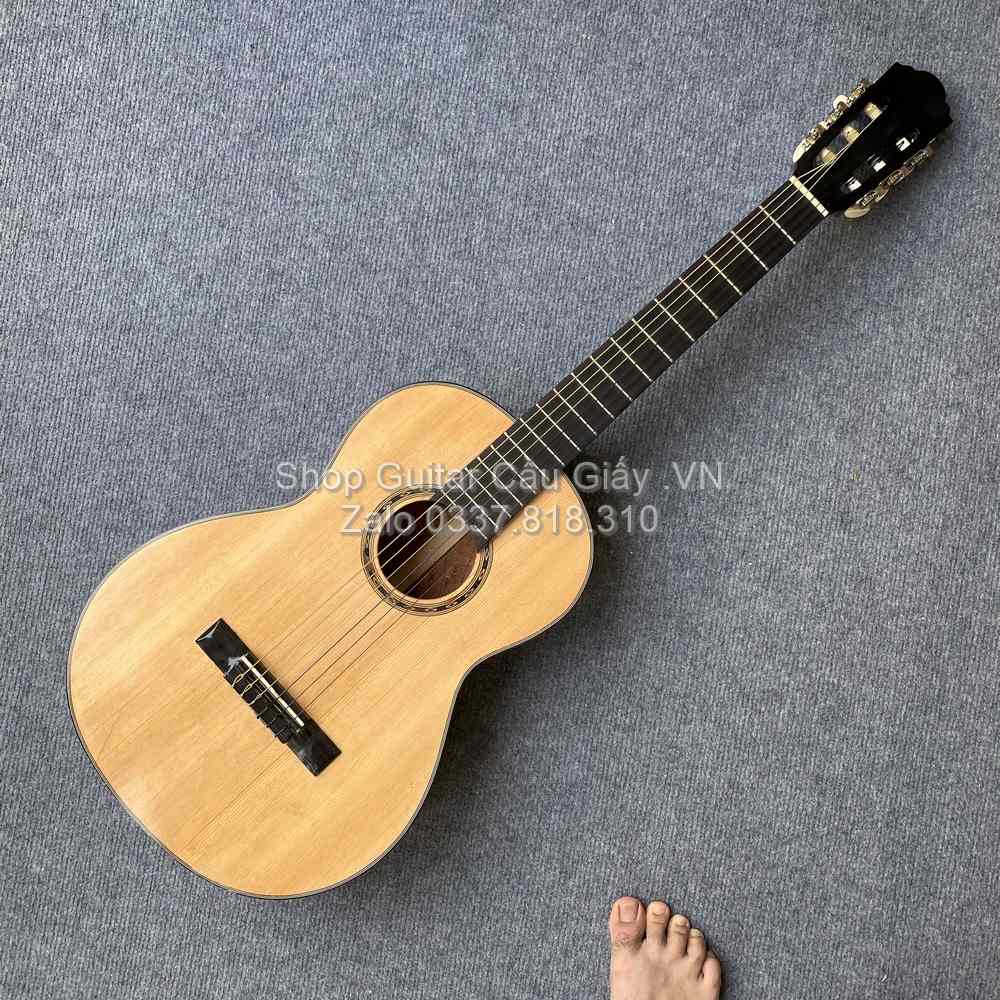 01 02 Dan Guitar Mini Tia Chop Viet DAM150 VN wm