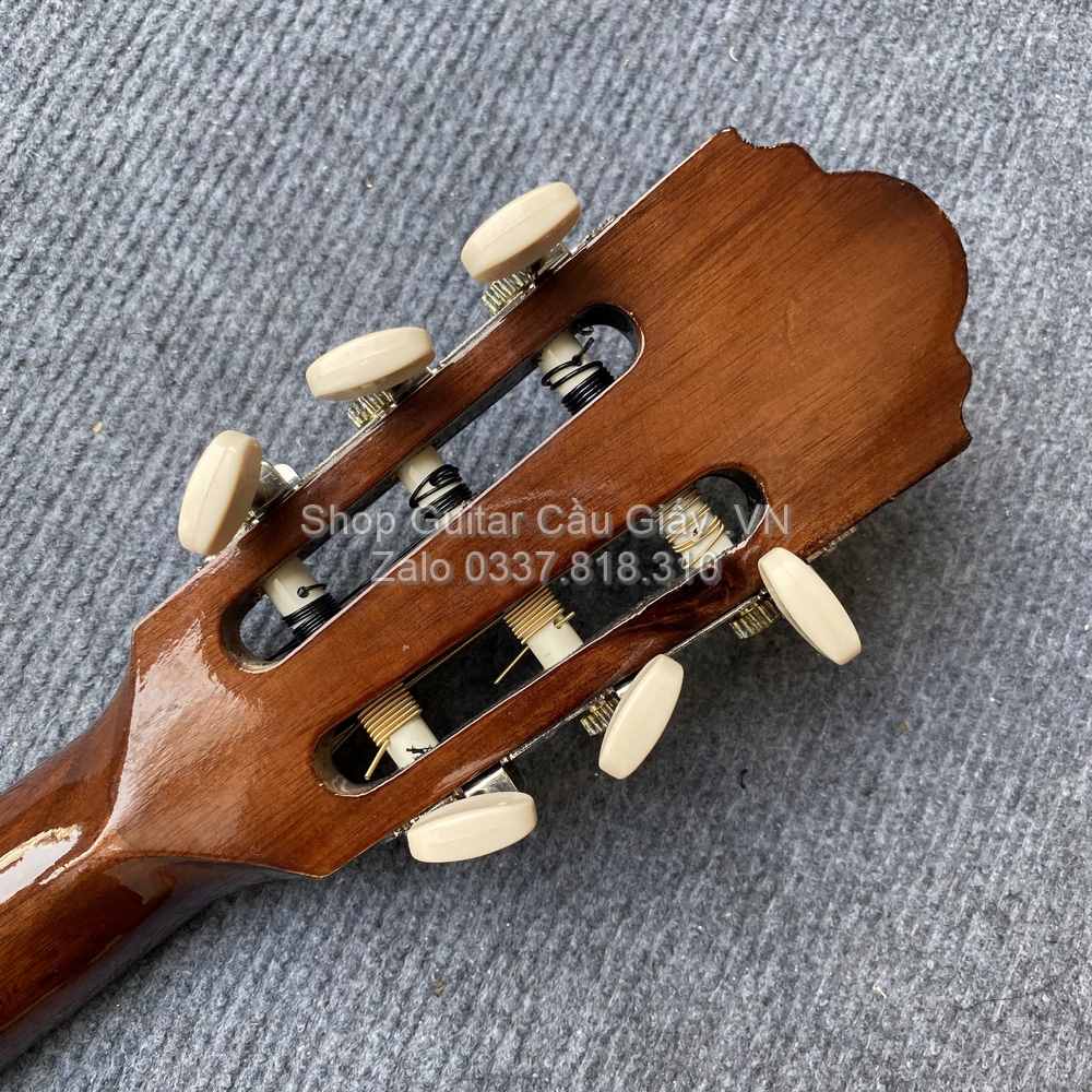 01 10 Dan Guitar Mini Tia Chop Viet DAM150 VN wm