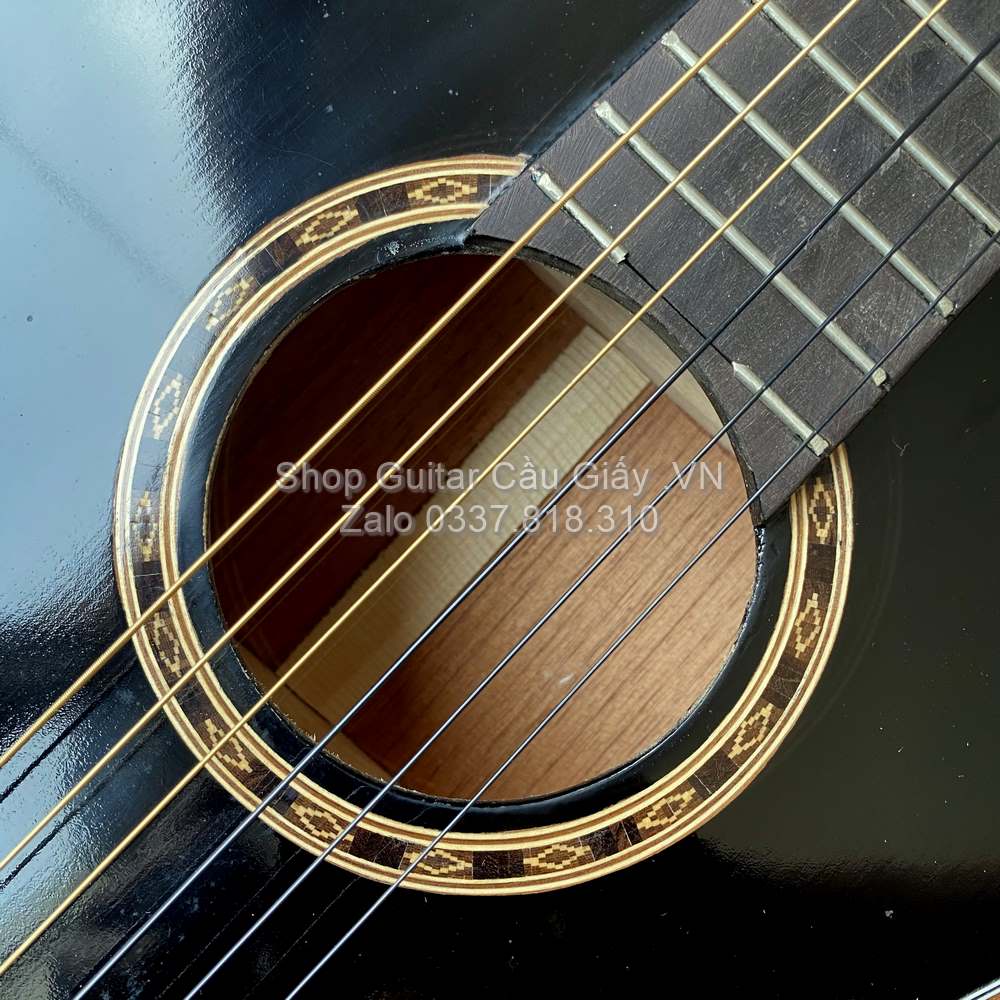 02 03 Dan Guitar Mini Tia Chop Viet DAM150 VB wm