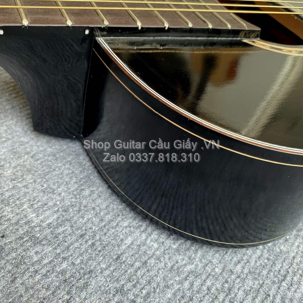 02 05 Dan Guitar Mini Tia Chop Viet DAM150 VB wm