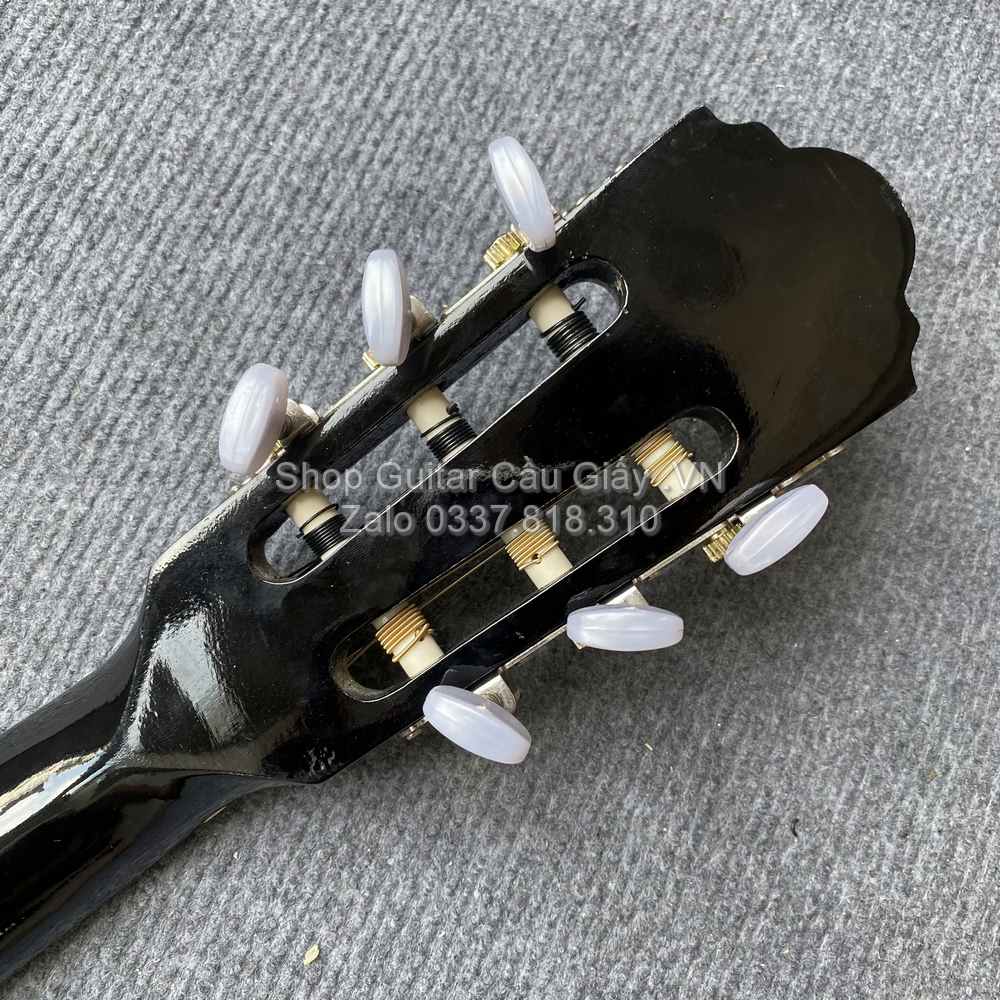 02 10 Dan Guitar Mini Tia Chop Viet DAM150 VB wm