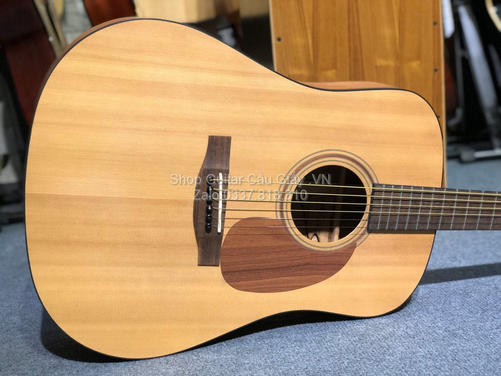 05 02 Thuan Guitar DT 03 wm