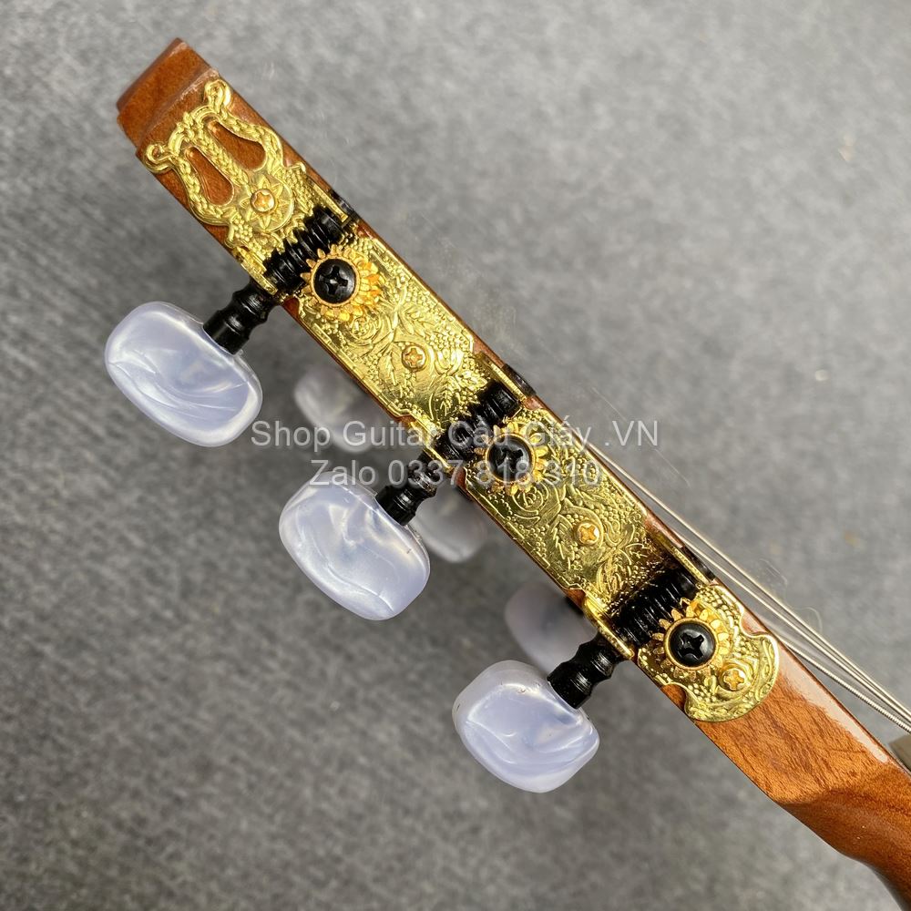 05 07 Dan Guitar Classic Thung Mong Tia Chop Viet C250J VM wm