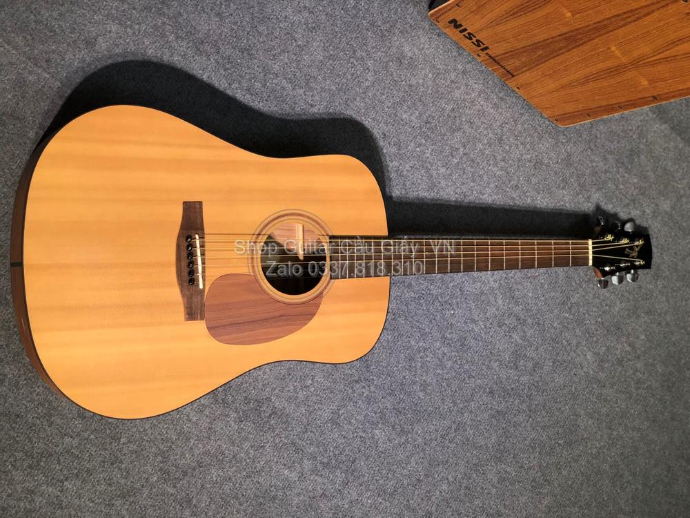 05 08 Thuan Guitar DT 03 wm