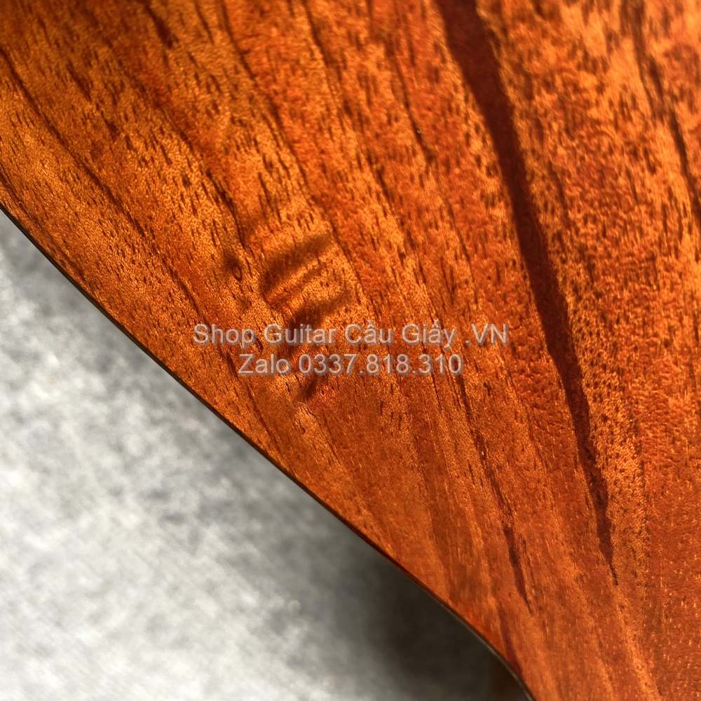 05 12 Dan Guitar Classic Thung Mong Tia Chop Viet C250J VM wm