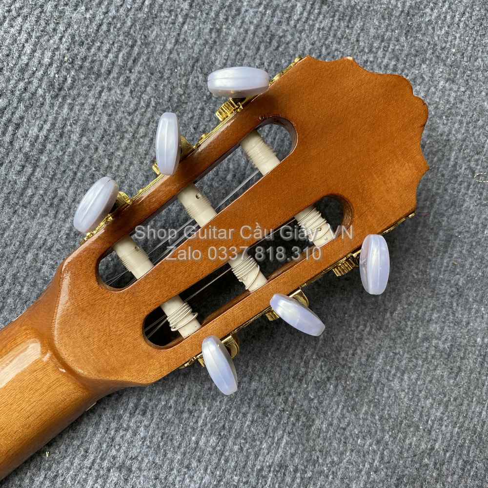 06 11 Dan Guitar Classic Tia Chop Viet C250J V wm