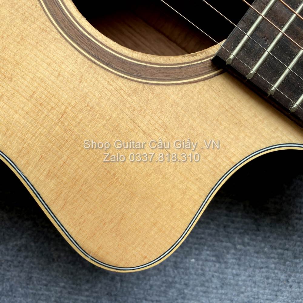 07 15 Dan Guitar Acoustic Tia Chop Viet J150 V wm