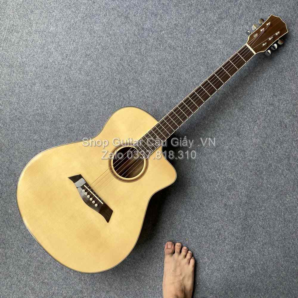09 02 Dan Guitar Acoustic Tia Chop Viet J260 V wm