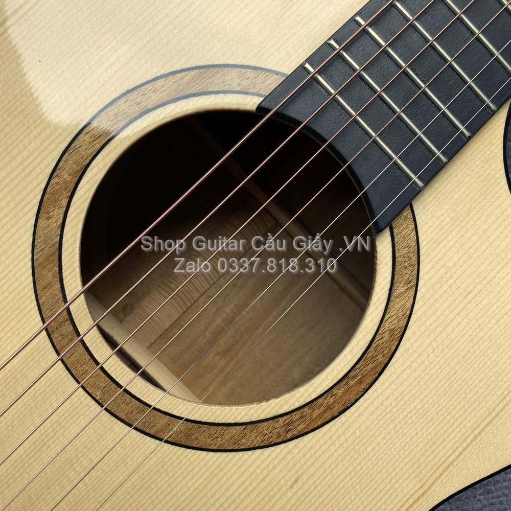 13 03 Dan Guitar Acoustic Tia Chop Viet J250 V wm