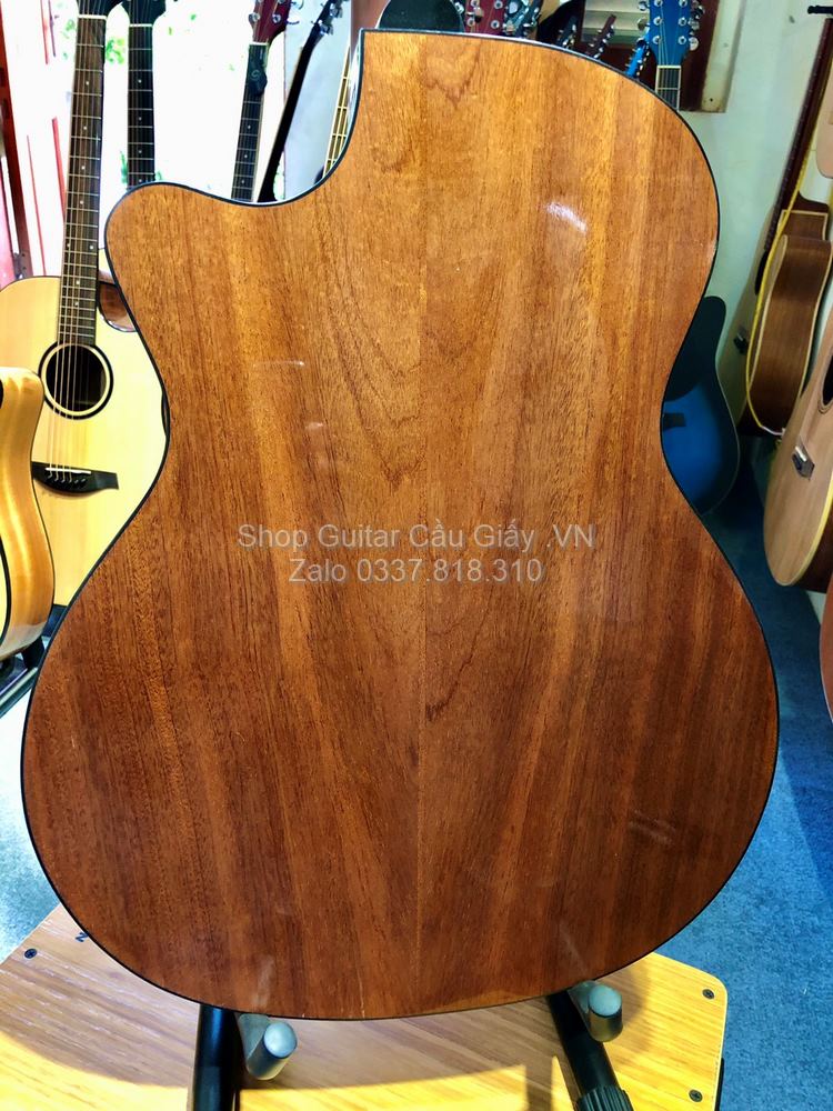 17 03 Thuan Guitar AT 02C 2020 wm
