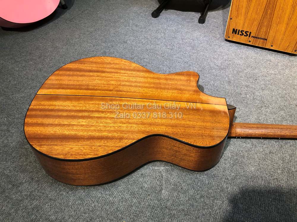 19 05 Thuan Guitar DT 02C Edge 2020 wm