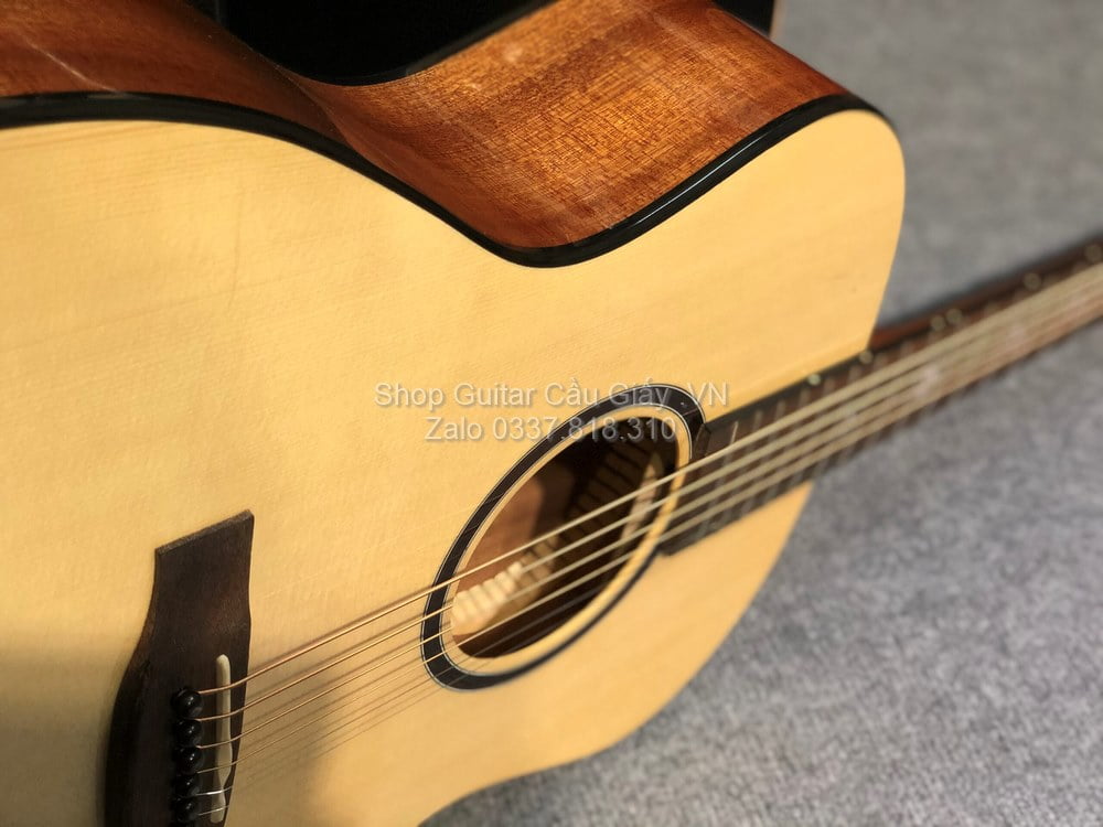 20 03 Thuan Guitar AT 02 Edge wm