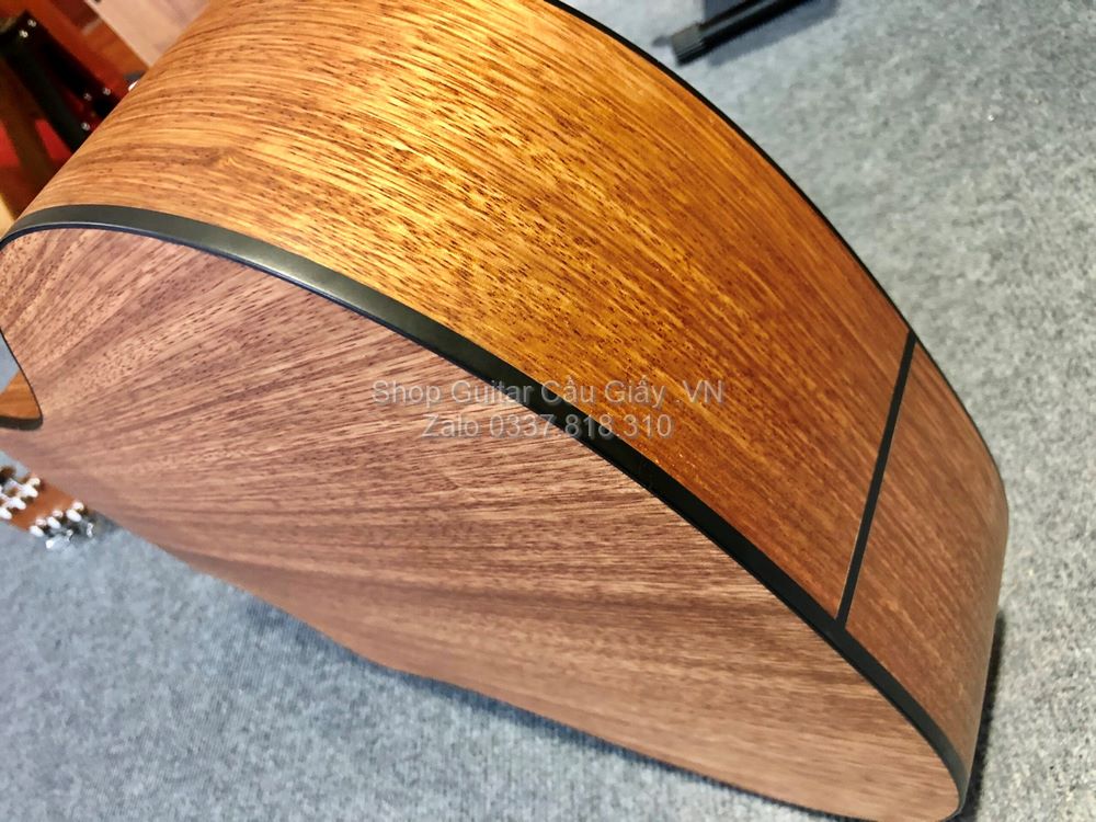 25 07 Thuan Guitar DT 02C Custom wm