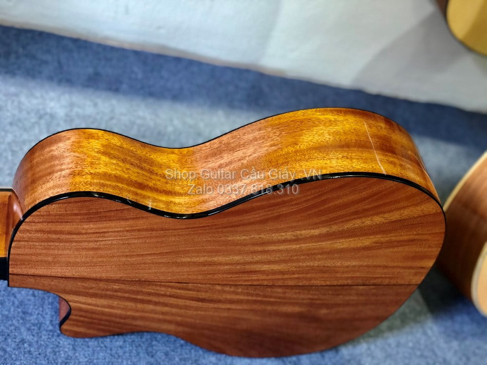 28 06 Thuan Guitar AT 04C 2020 wm