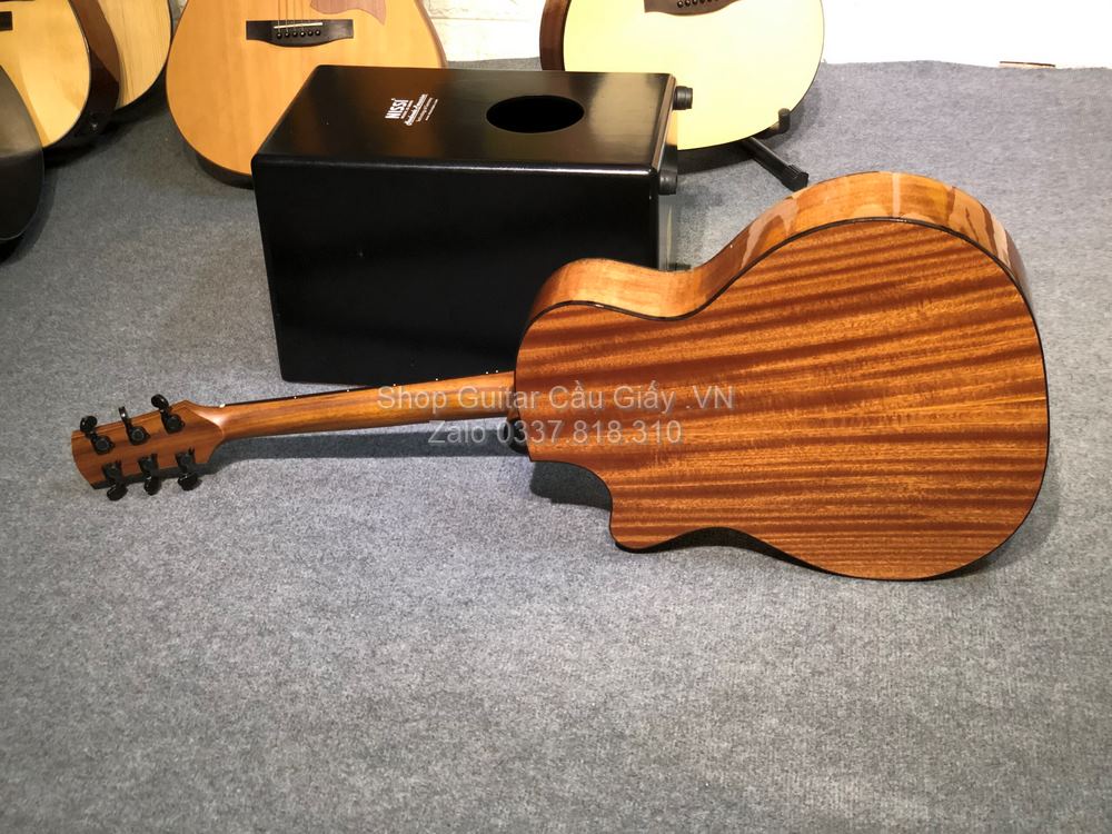 30 05 Thuan Guitar AT 02C Custom 2021 wm