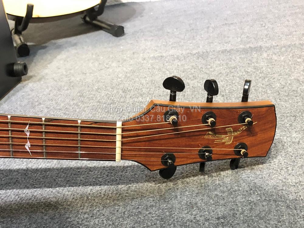 30 06 Thuan Guitar AT 02C Custom 2021 wm