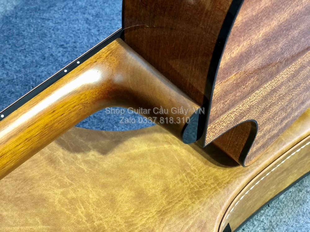 31 04 Thuan Guitar AT 02C Custom 2021 Dang Lakewood wm