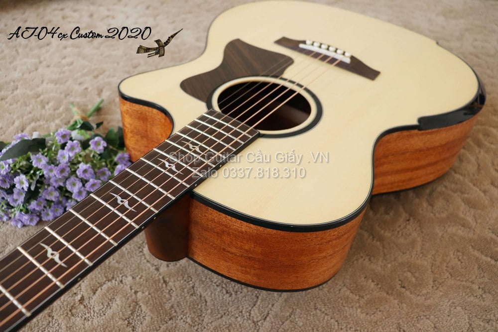 42 05 Thuan Guitar AT 04CX 2020 Custom wm