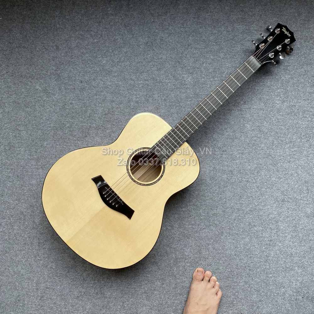 09 03 Guitar Taylor GS Mini Koa Made in VN wm